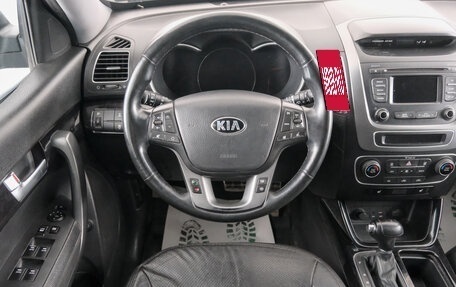 KIA Sorento II рестайлинг, 2015 год, 1 749 000 рублей, 13 фотография