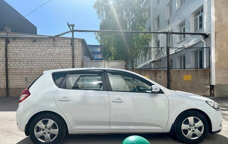 KIA cee'd I рестайлинг, 2011 год, 730 000 рублей, 4 фотография