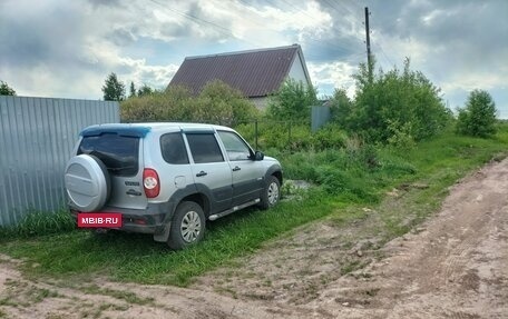 Chevrolet Niva I рестайлинг, 2011 год, 410 000 рублей, 2 фотография