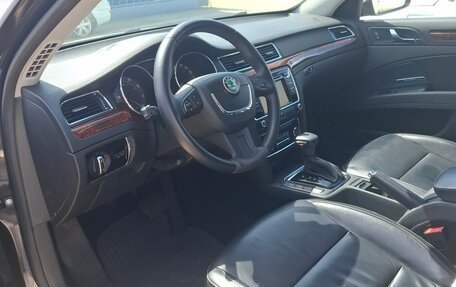 Skoda Superb III рестайлинг, 2011 год, 1 650 000 рублей, 7 фотография