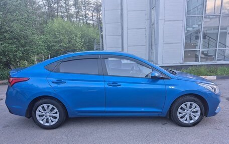 Hyundai Solaris II рестайлинг, 2017 год, 1 365 000 рублей, 3 фотография