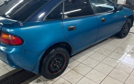 Mazda 323, 1995 год, 250 000 рублей, 3 фотография
