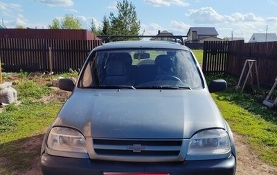 Chevrolet Niva I рестайлинг, 2004 год, 205 000 рублей, 1 фотография