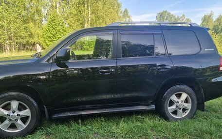 Toyota Land Cruiser 200, 2011 год, 3 000 000 рублей, 1 фотография