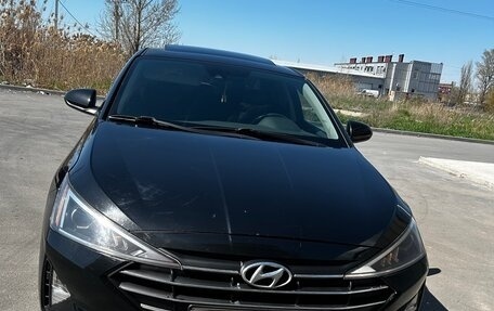 Hyundai Elantra VI рестайлинг, 2018 год, 1 780 000 рублей, 1 фотография