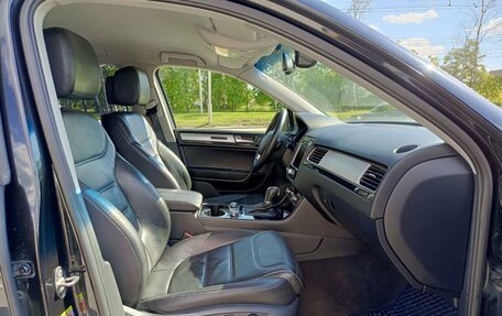 Volkswagen Touareg III, 2011 год, 1 770 000 рублей, 11 фотография