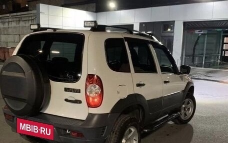 Chevrolet Niva I рестайлинг, 2016 год, 799 000 рублей, 4 фотография