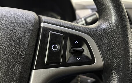Hyundai Solaris II рестайлинг, 2016 год, 900 000 рублей, 19 фотография