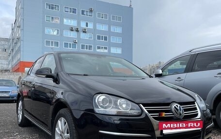 Volkswagen Jetta VI, 2009 год, 700 000 рублей, 4 фотография