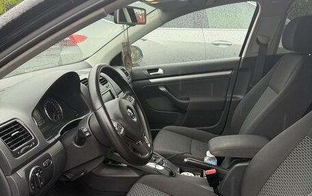 Volkswagen Jetta VI, 2009 год, 700 000 рублей, 11 фотография