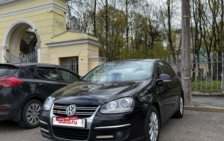 Volkswagen Jetta VI, 2009 год, 700 000 рублей, 17 фотография