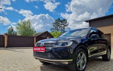 Volkswagen Touareg III, 2015 год, 2 300 000 рублей, 2 фотография
