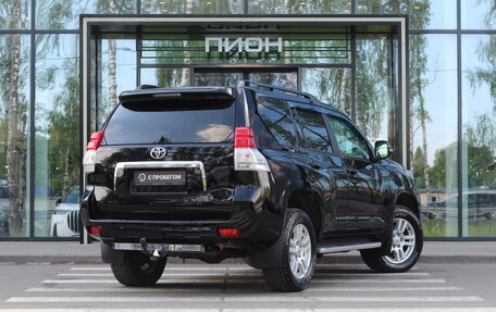 Toyota Land Cruiser Prado 150 рестайлинг 2, 2013 год, 3 080 000 рублей, 3 фотография