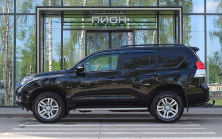 Toyota Land Cruiser Prado 150 рестайлинг 2, 2013 год, 3 080 000 рублей, 2 фотография