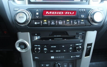 Toyota Land Cruiser Prado 150 рестайлинг 2, 2013 год, 3 080 000 рублей, 16 фотография