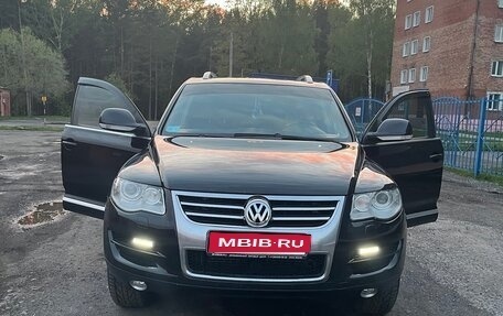 Volkswagen Touareg III, 2008 год, 1 200 000 рублей, 1 фотография