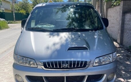 Hyundai Starex I рестайлинг, 2003 год, 685 000 рублей, 1 фотография