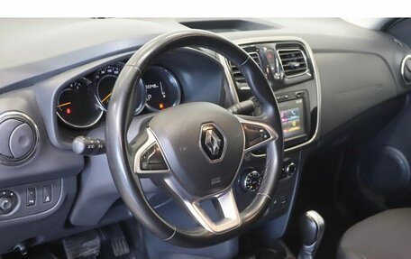 Renault Logan II, 2022 год, 1 100 000 рублей, 6 фотография