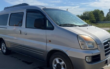 Hyundai H-1 II рестайлинг, 2007 год, 1 000 000 рублей, 2 фотография