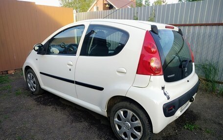 Peugeot 107 I рестайлинг, 2010 год, 520 000 рублей, 4 фотография
