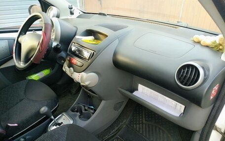 Peugeot 107 I рестайлинг, 2010 год, 520 000 рублей, 11 фотография