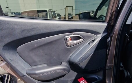 Hyundai ix35 I рестайлинг, 2013 год, 1 190 000 рублей, 16 фотография