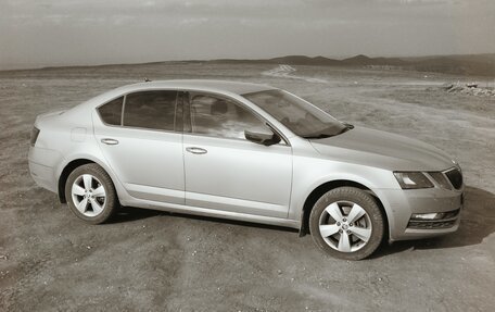 Skoda Octavia, 2018 год, 1 780 000 рублей, 2 фотография