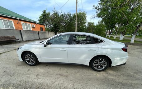 Hyundai Sonata VIII, 2021 год, 2 850 000 рублей, 3 фотография