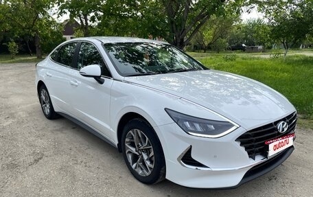 Hyundai Sonata VIII, 2021 год, 2 850 000 рублей, 2 фотография