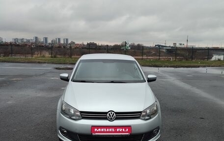 Volkswagen Polo VI (EU Market), 2014 год, 800 000 рублей, 2 фотография