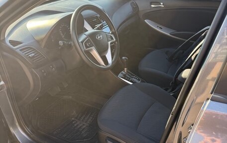 Hyundai Solaris II рестайлинг, 2012 год, 870 000 рублей, 7 фотография