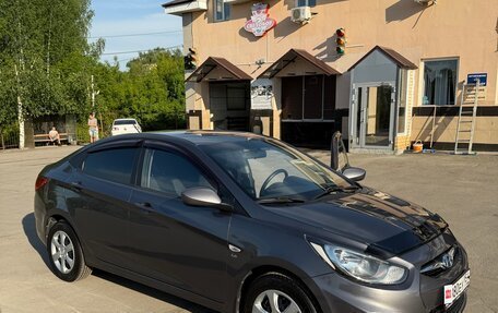 Hyundai Solaris II рестайлинг, 2012 год, 870 000 рублей, 2 фотография