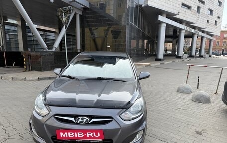 Hyundai Solaris II рестайлинг, 2012 год, 870 000 рублей, 3 фотография
