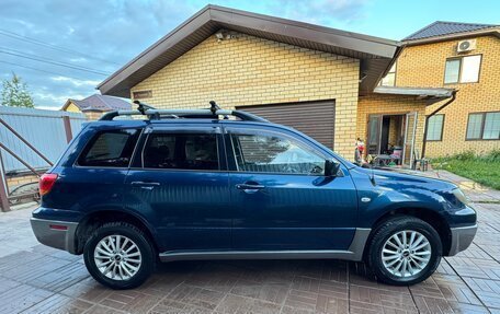 Mitsubishi Outlander III рестайлинг 3, 2003 год, 450 000 рублей, 4 фотография