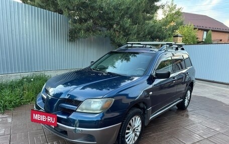 Mitsubishi Outlander III рестайлинг 3, 2003 год, 450 000 рублей, 2 фотография