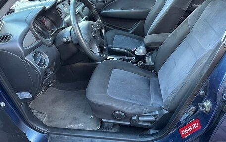 Mitsubishi Outlander III рестайлинг 3, 2003 год, 450 000 рублей, 11 фотография