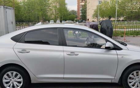 Hyundai Solaris II рестайлинг, 2018 год, 788 000 рублей, 5 фотография