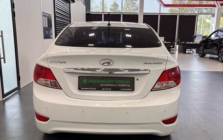 Hyundai Solaris II рестайлинг, 2012 год, 830 000 рублей, 6 фотография