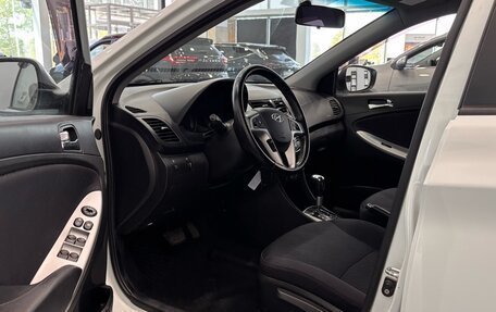 Hyundai Solaris II рестайлинг, 2012 год, 830 000 рублей, 10 фотография