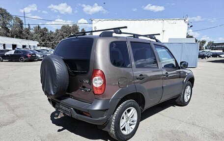 Chevrolet Niva I рестайлинг, 2018 год, 755 000 рублей, 5 фотография