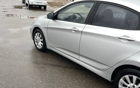Hyundai Solaris II рестайлинг, 2011 год, 695 000 рублей, 13 фотография