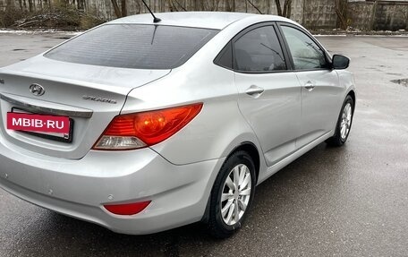 Hyundai Solaris II рестайлинг, 2011 год, 695 000 рублей, 10 фотография