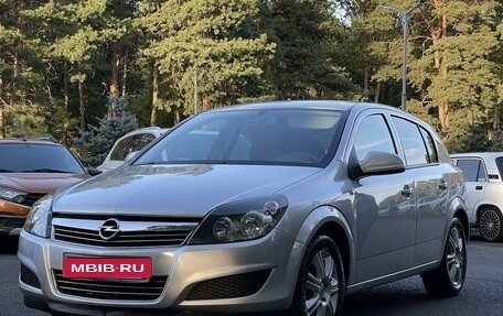 Opel Astra H, 2010 год, 650 000 рублей, 1 фотография