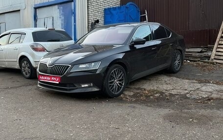 Skoda Superb III рестайлинг, 2017 год, 1 700 000 рублей, 1 фотография