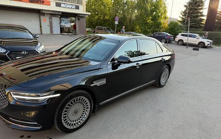Genesis G90 I рестайлинг, 2021 год, 6 000 000 рублей, 1 фотография