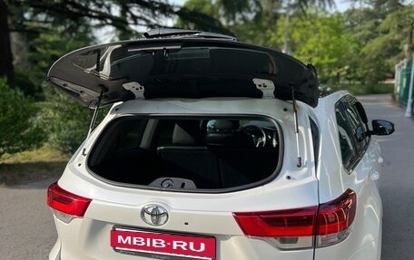 Toyota Highlander III, 2016 год, 3 900 000 рублей, 9 фотография