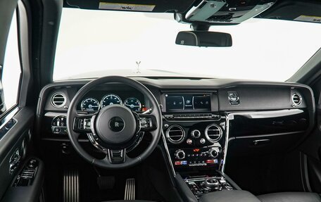 Rolls-Royce Cullinan, 2019 год, 32 850 000 рублей, 9 фотография