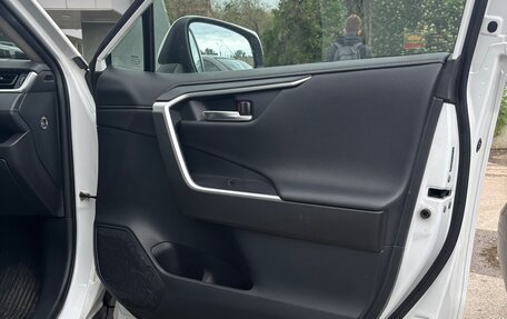 Toyota RAV4, 2020 год, 3 220 000 рублей, 11 фотография