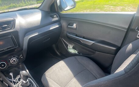 KIA Rio III рестайлинг, 2013 год, 985 000 рублей, 3 фотография