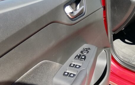 Hyundai Solaris II рестайлинг, 2021 год, 1 639 000 рублей, 16 фотография